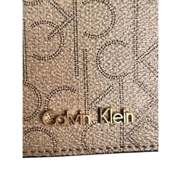 Calvin Klein mini Beige Logo HAND OR SHOULDER BAG - Picture 7 of 12